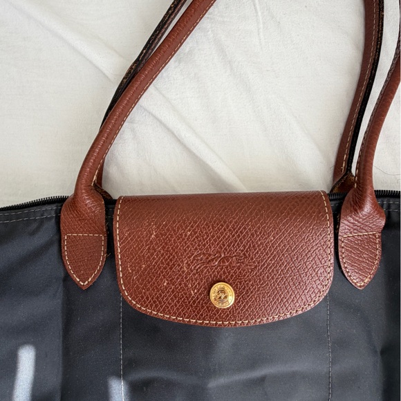 Longchamp - Picture 2 of 11